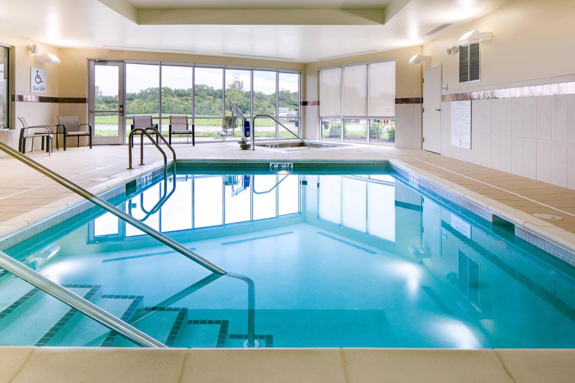 Courtyard By Marriott Omaha Bellevue At Beardmore Event Center Eksteriør billede