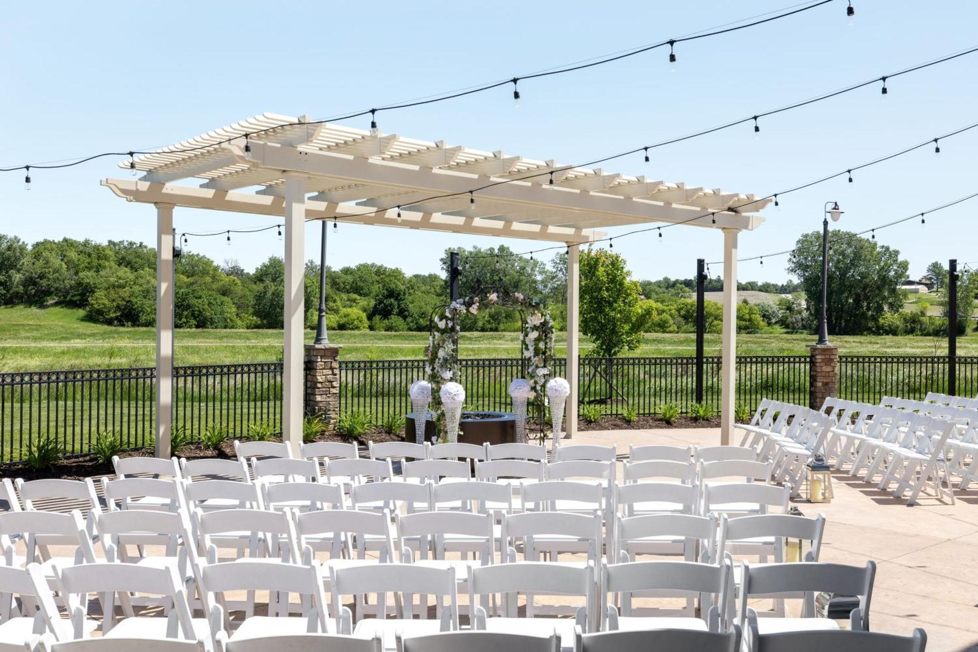 Courtyard By Marriott Omaha Bellevue At Beardmore Event Center Eksteriør billede