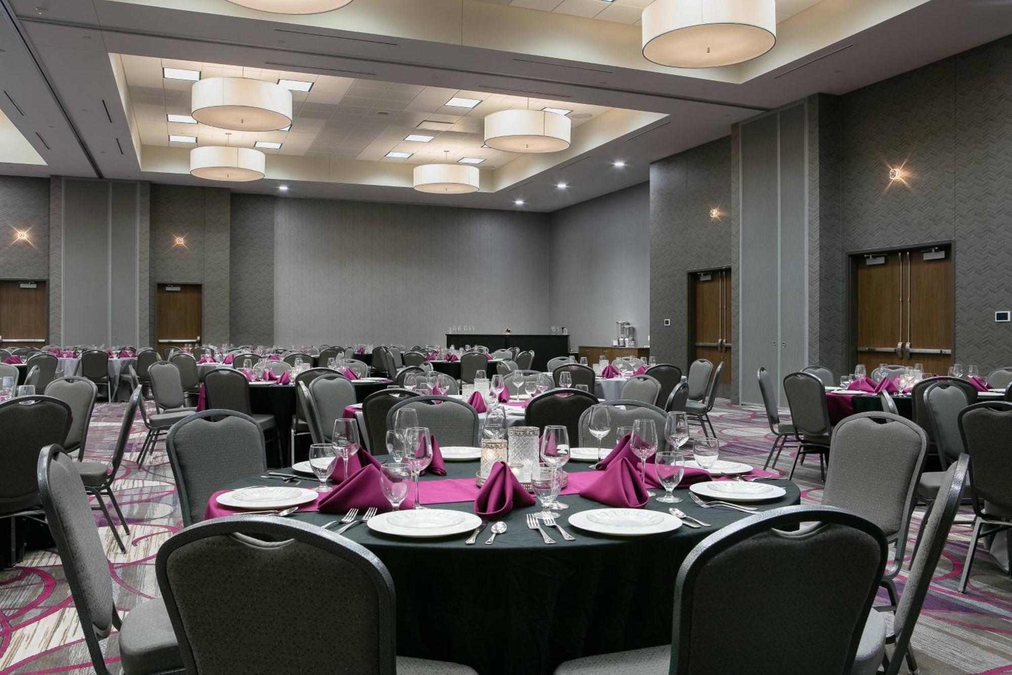 Courtyard By Marriott Omaha Bellevue At Beardmore Event Center Eksteriør billede