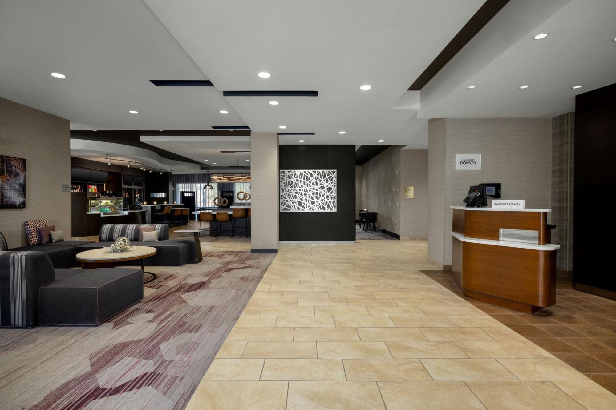 Courtyard By Marriott Omaha Bellevue At Beardmore Event Center Eksteriør billede