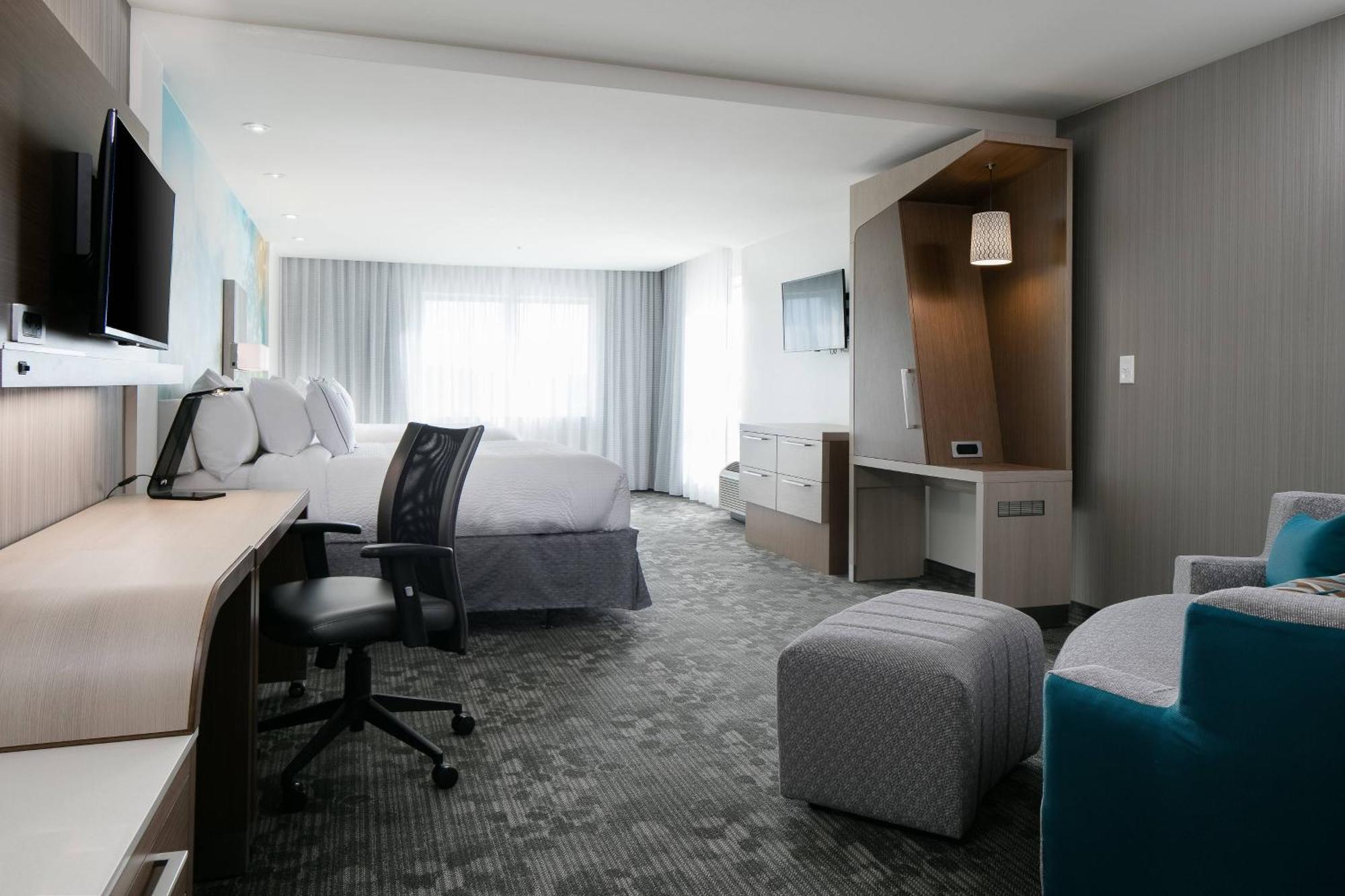 Courtyard By Marriott Omaha Bellevue At Beardmore Event Center Eksteriør billede