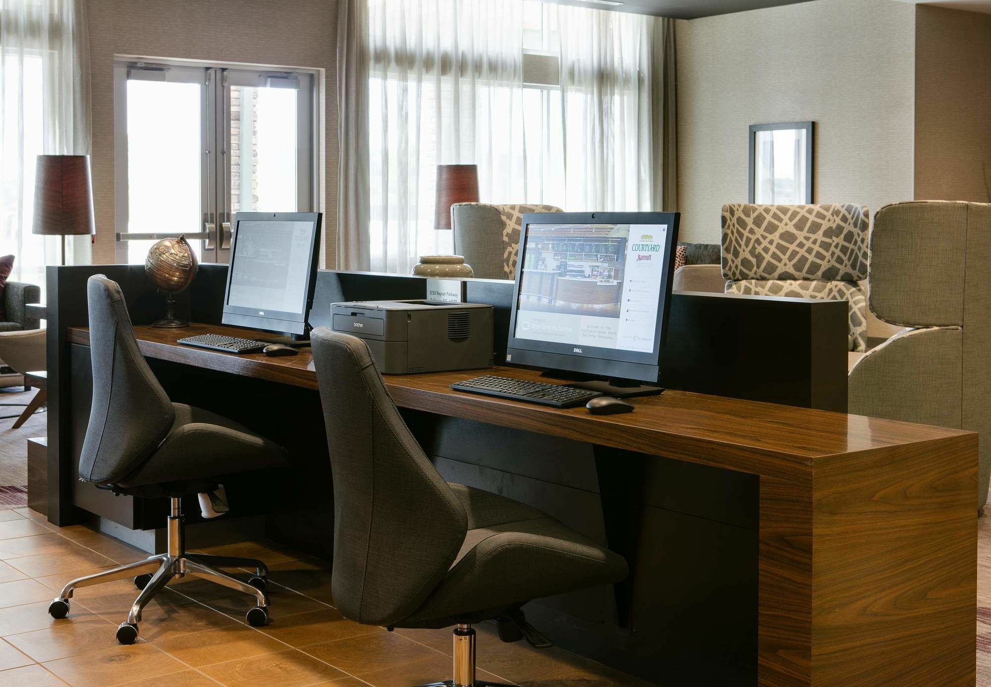 Courtyard By Marriott Omaha Bellevue At Beardmore Event Center Eksteriør billede